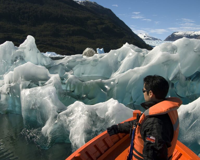 Laguna y Glaciar San Rafael
